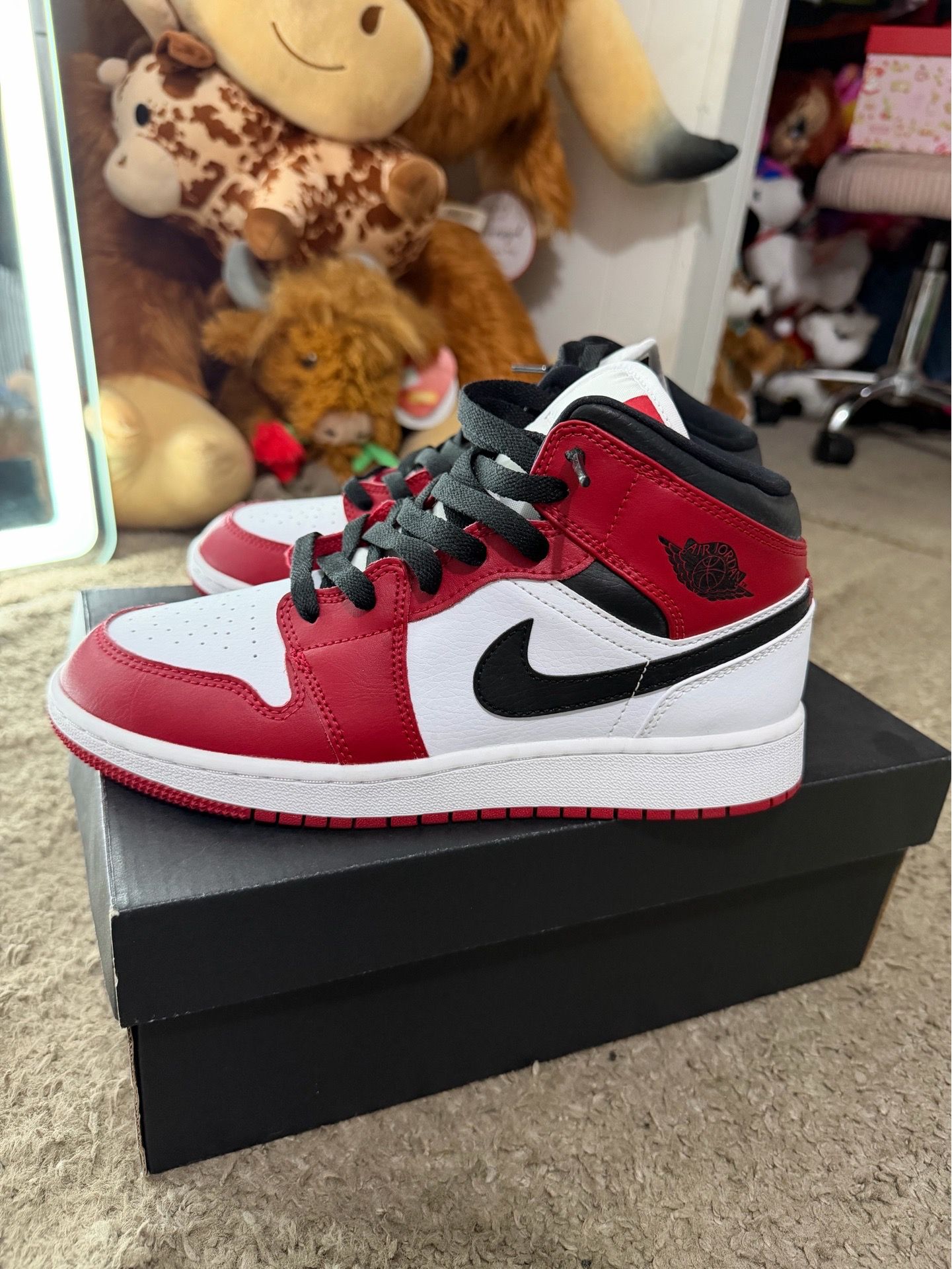 Jordan 1 mid