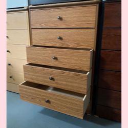 5 drawers dresser / Five drawers dresser