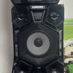 Samsung MX-J630 Giga Sound Blast w/230Watts RMS Bluetooth Dual USB on speaker