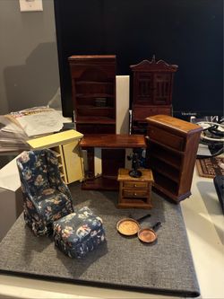 Vintage Dollhouse Furniture Lot