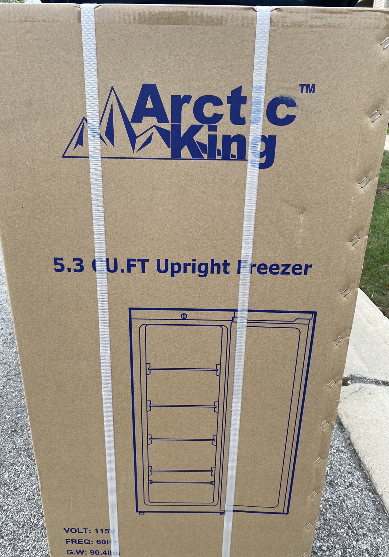 5.3 cu foot upright deep freezer