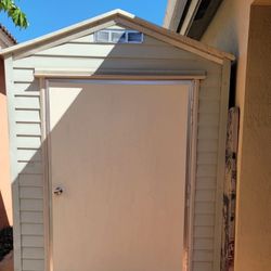 Storage Shed 6 X 8 hurricane approved