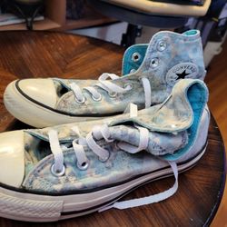 Converse All Stars Youth High Tops Size 6