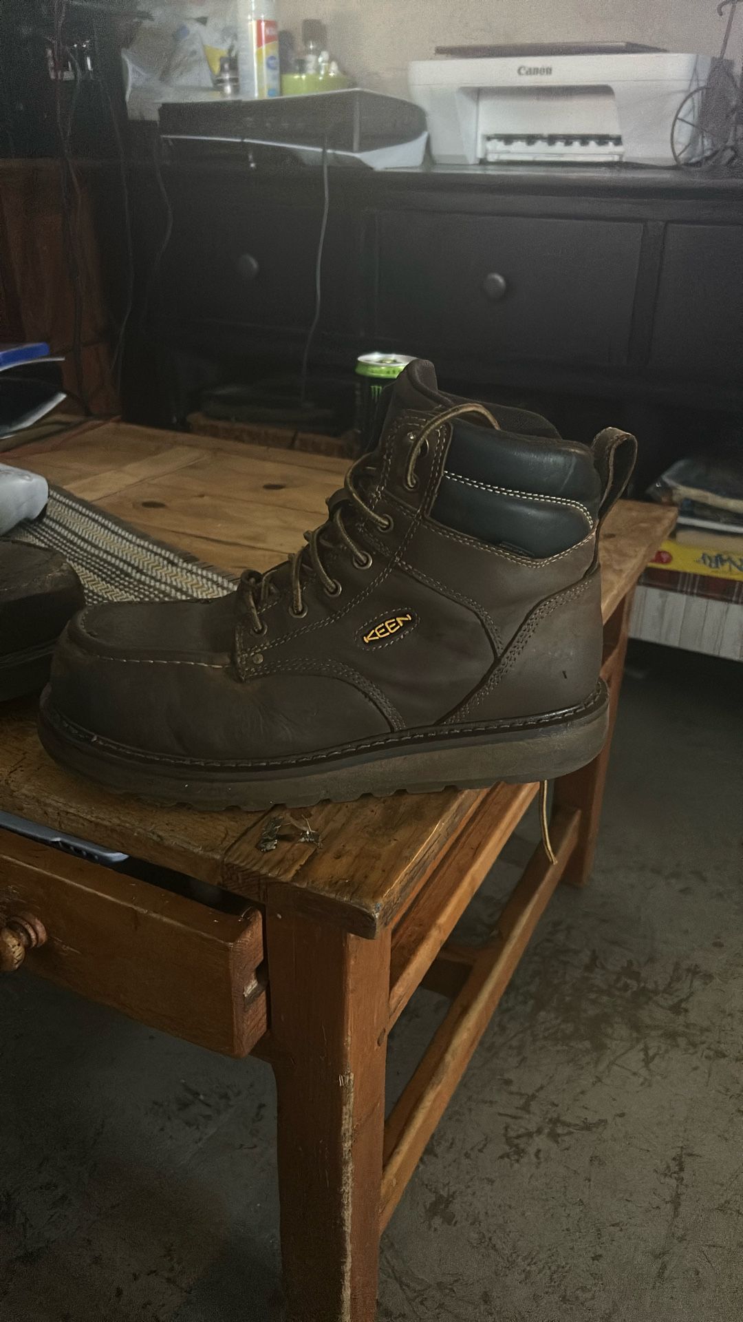 Keen Cincinnati Boots Size 9.5 D