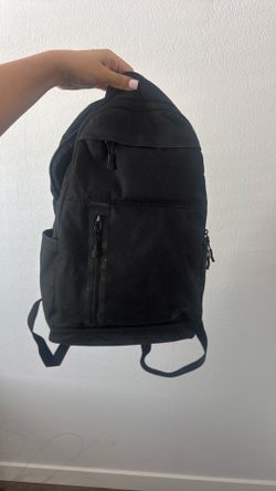 nike black backpack
