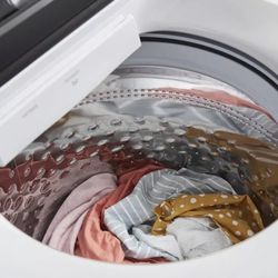 Whirlpool® Cabrio® Top Load Washer - White