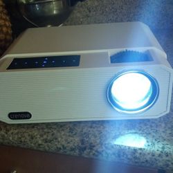 Brand New Led Projector High Lumens Hd In USB VGA Led Pro 