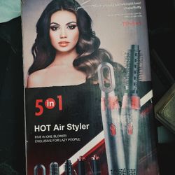 5 In 1 Hot Air Hair Styler Brand New Worth 200