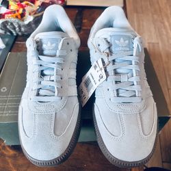♥️♥️Brand New SAMBA XLG ADIDAS Tennis Shoes Size 10 Men’s- 11 Women’s ♥️♥️