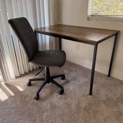 Office desk and chair set
