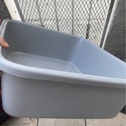 Larger /medium Litter Box