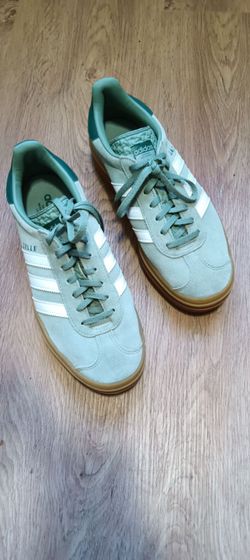 Women's Adidas Gazelle Bold Athletic Shoes