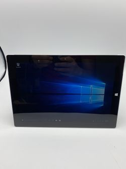 Surface pro 3 i7 512ssd 8gb ram. windows 10 pro