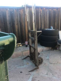 Vintage barrel dolly