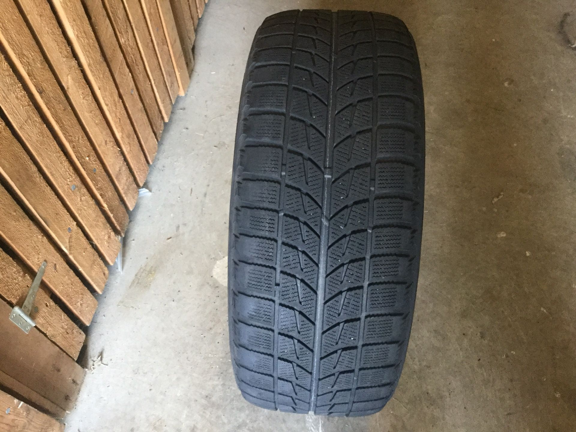 Rims with snow tires asking 250 $ bucks
