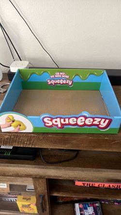 Squeezy pickle box