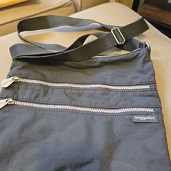 Baggallini Crossbody Messenger bag purse