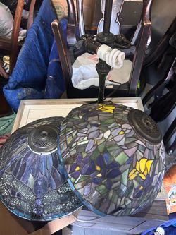 Tiffany-Style Stained Glass Table Lamp