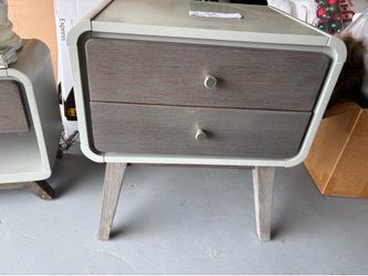 End table
