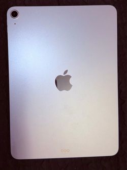 Apple iPad Air 11” (M3 Chip) – Like New – $650 OBO