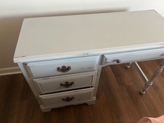 Beautiful Refinished  Home/ Office Desk