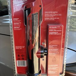 Milwaukee M12 12V Lithium-Ion Stick Transfer Pump (New in Box)