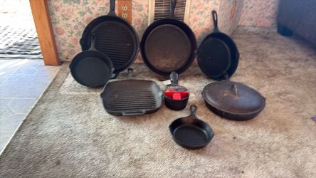 Cast Iron Cookware Set with Skillets and Grill Pan