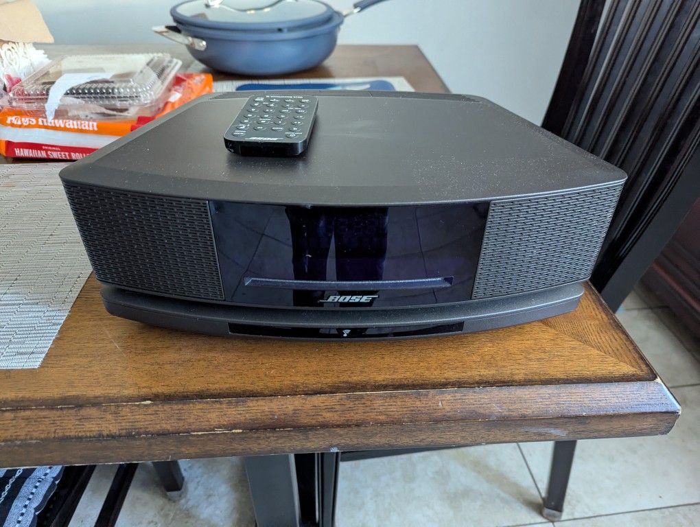 Bose Sound wave Music System 