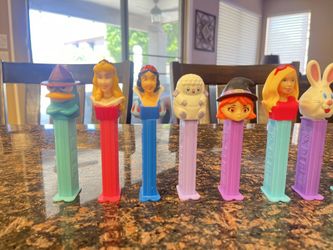 12 Pez Containers For Kids