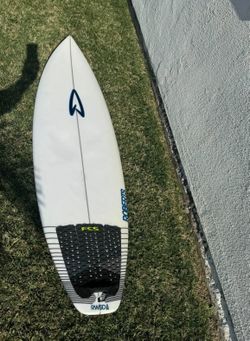 5’8 Modern 80s - Roberts Surfboards