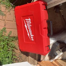 Milwaukee HEPA Hammer vac