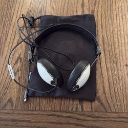 Skullcandy Headphones With Bag And Adapter For Apple Products