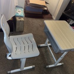 Children’s learning/ homework desk