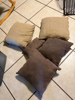 5 cushions