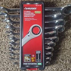 Husky 11 piece ratcheting outlet wrench set