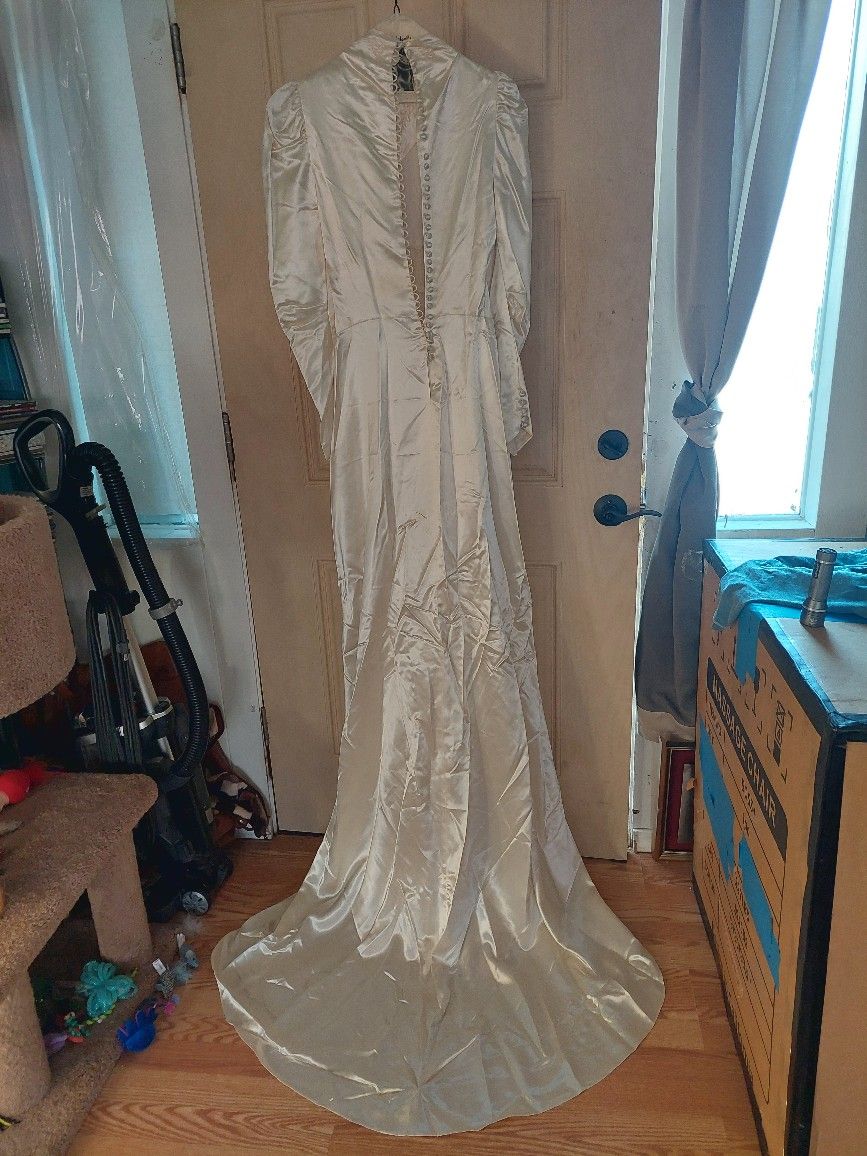 Vintage Wedding Dress