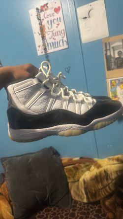 Jordan 11 Gratitude