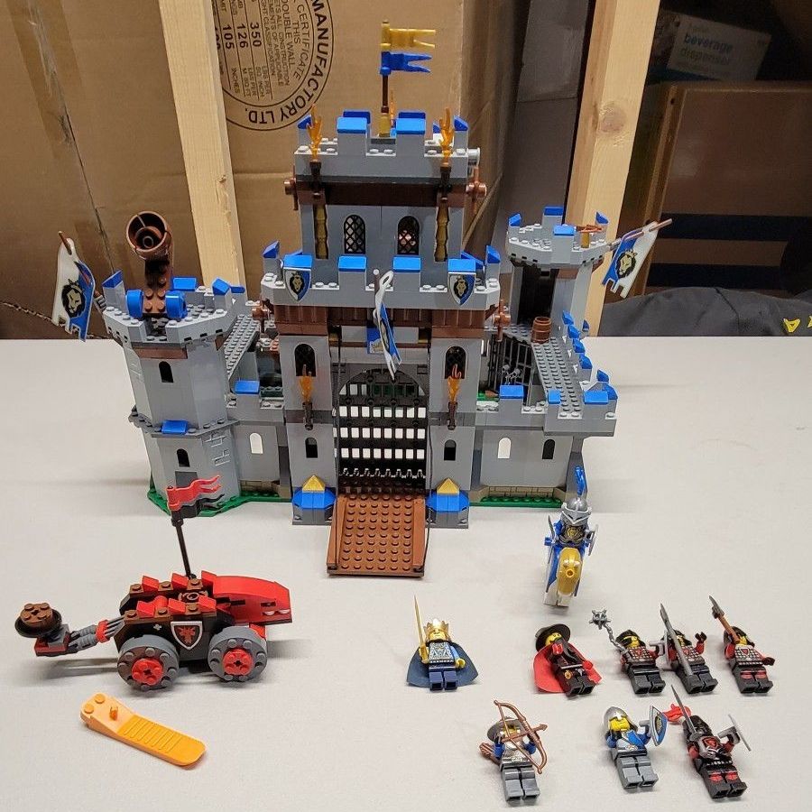 は 2013 LEGO Castle detailed pictures!
