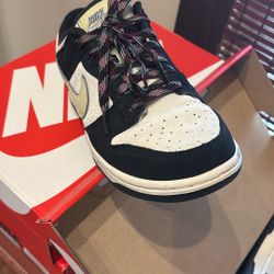 Nike Women Size 8
