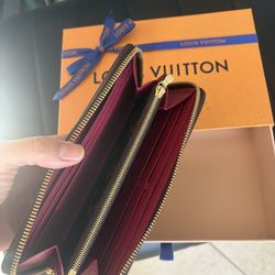 L v Wallet Authentic