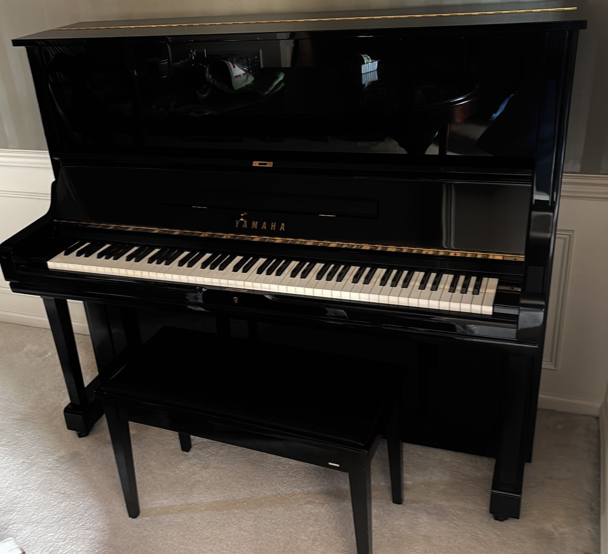 Yamaha U3AR With Piano Chair