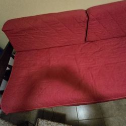 Futon/sofa/bed