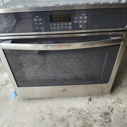 GE ELECTRIC WALL OVEN  