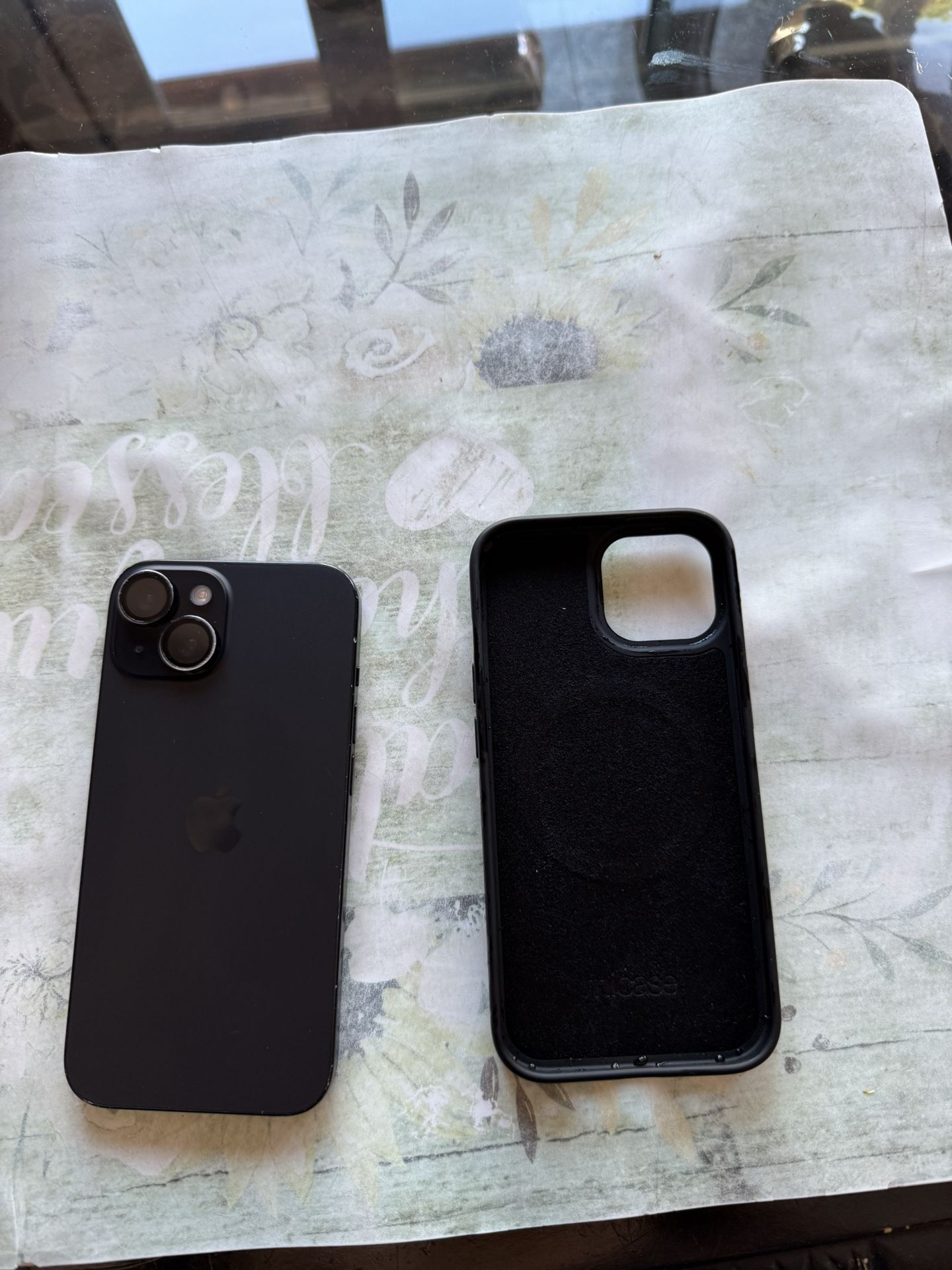 iPhone 15 Regular