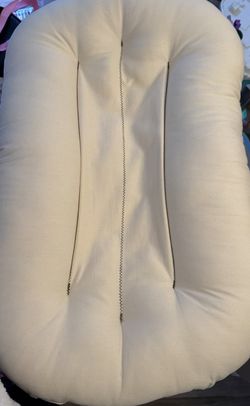 Snuggle Me Organic Pillow 