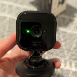 Blink Mini Smart Camera Indoor 