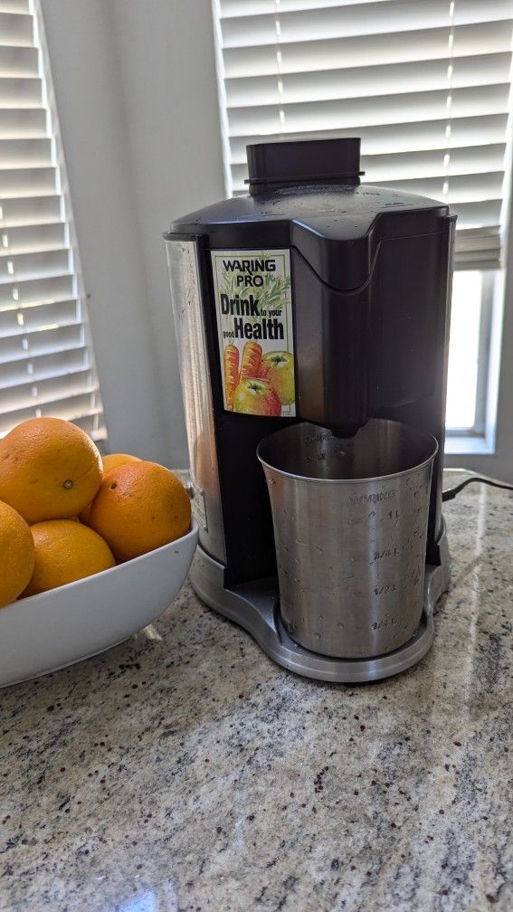 Waring Pro Juicer JEX328