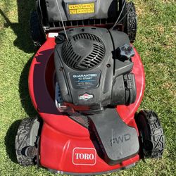 Lawnmower Toro Self Propelled Lawn Mower