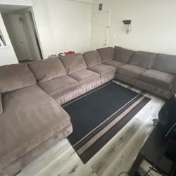 Brown 3pc Chaise Sectional