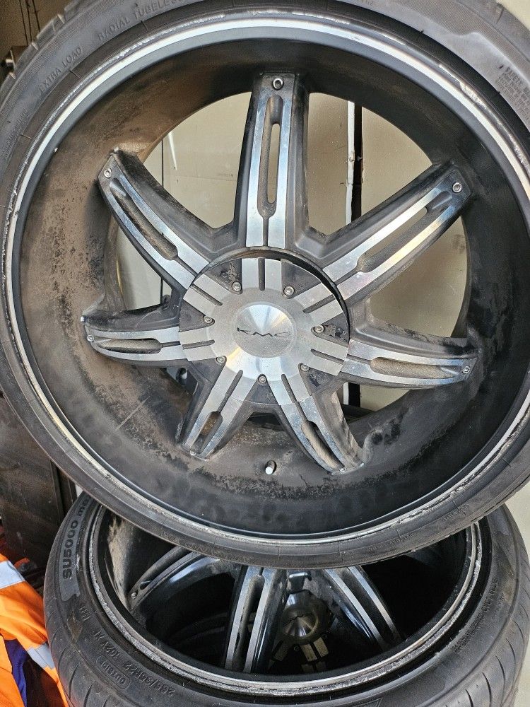 22" Tires and wheels.